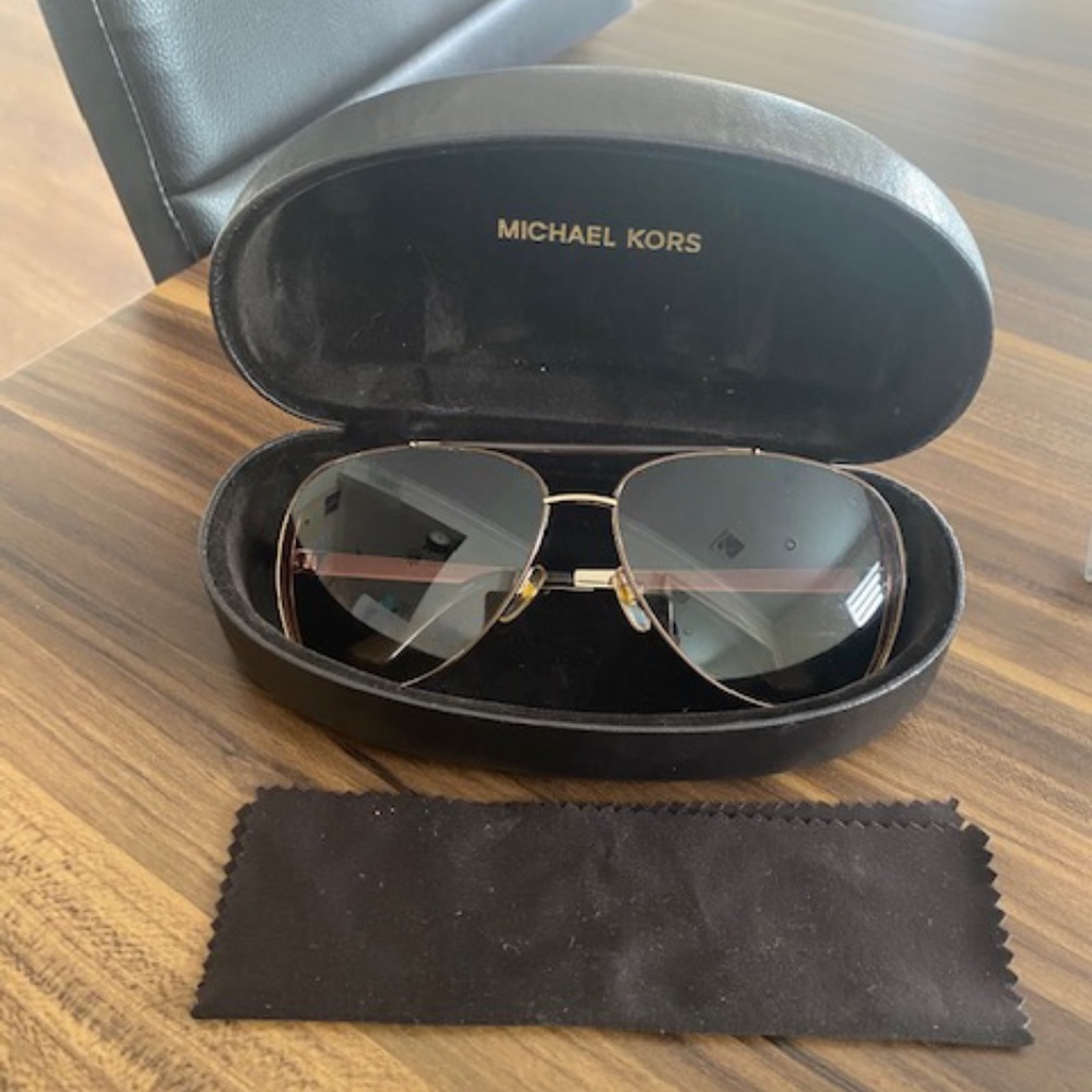 Michael Kors Sun Glasses